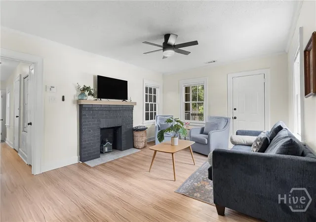 Listing Photo 4 - Condo for sale in building located at 2141 New York Ave, Savannah, GA 31404