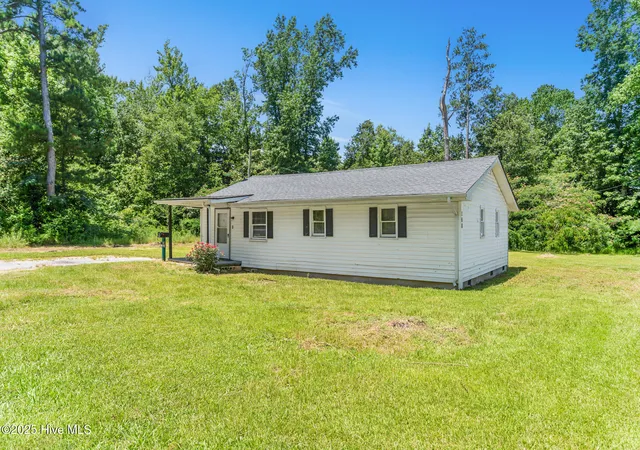 Photo 2 of Single family home for sale at 168 Morrow St, Rockingham, NC 28379 | MLS# 100520033 | Listing updated on 2026-08-18