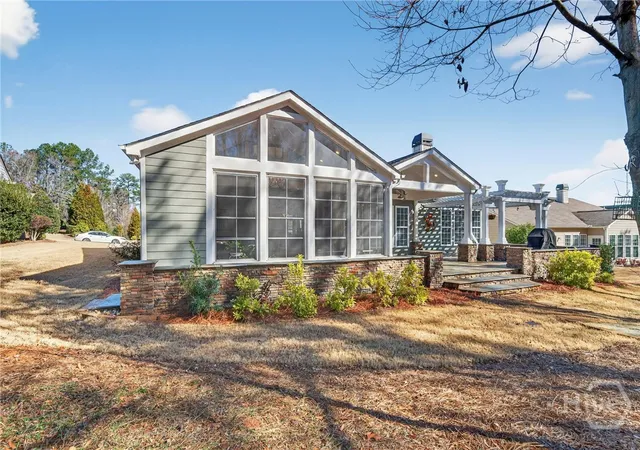 Homes for sale in Greensboro, GA | 1090 Water Front Rd, Greensboro, GA 30642 | MLS# CL358282