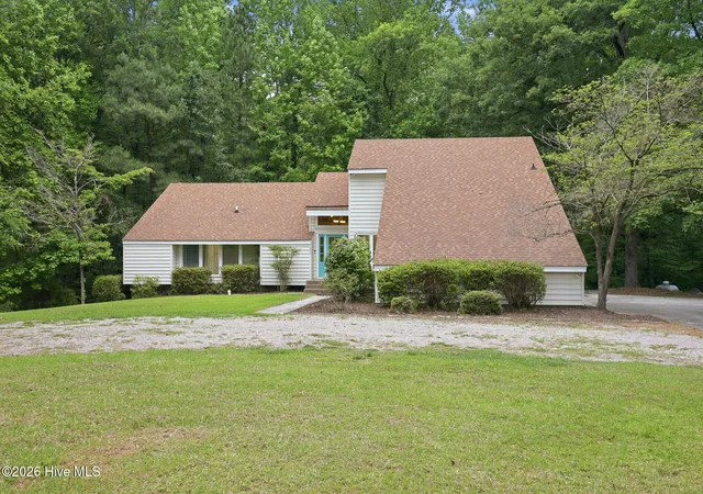 2nd image of 424 Camelia Dr, Washington, NC 27889 | MLS# 100573995