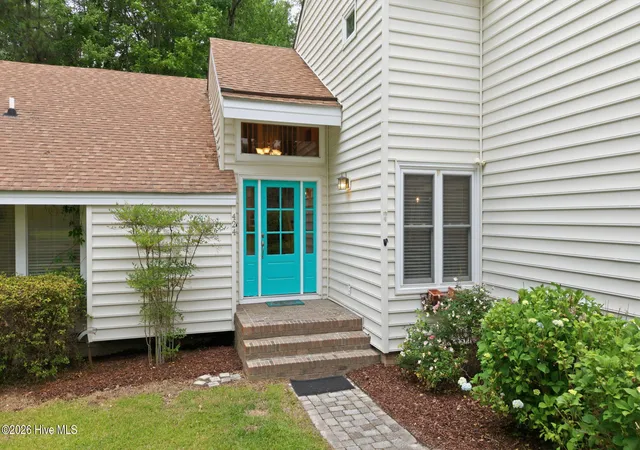 3rd image of 424 Camelia Dr, Washington, NC 27889 | MLS# 100573995