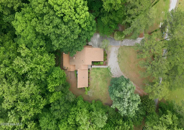4th image of 424 Camelia Dr, Washington, NC 27889 | MLS# 100573995