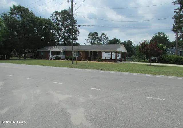 2nd image of 7825 Snow Hill Dr, Roseboro, NC 28382 | MLS# 100577861