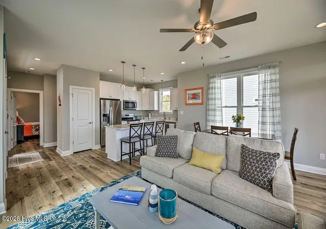 3rd image of 124 Salt Marsh Wy, Atlantic Beach, NC 28512 | MLS# 100588264