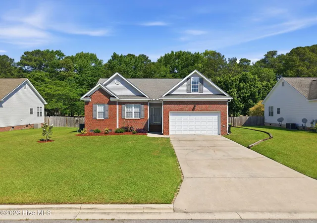 Homes for sale in Winterville, NC | 2752 Barefoot Ln, Winterville, NC 28590 | MLS# 100572170