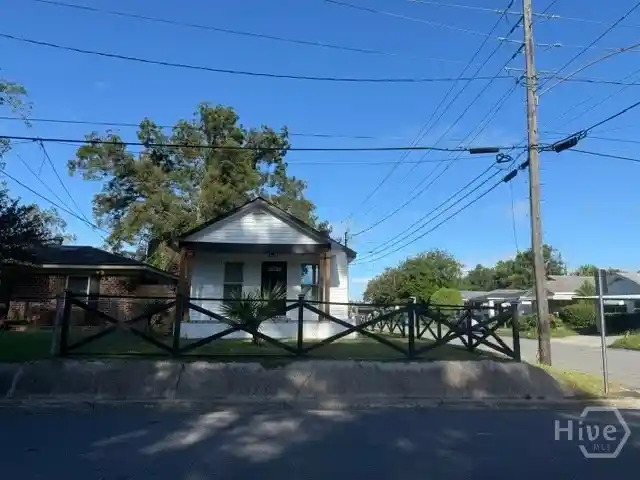 Photo 1 of Single family home for sale at 3201 Stevens, Savannah, GA 31405 | MLS# SA365283 | Listing updated on 2026-09-24