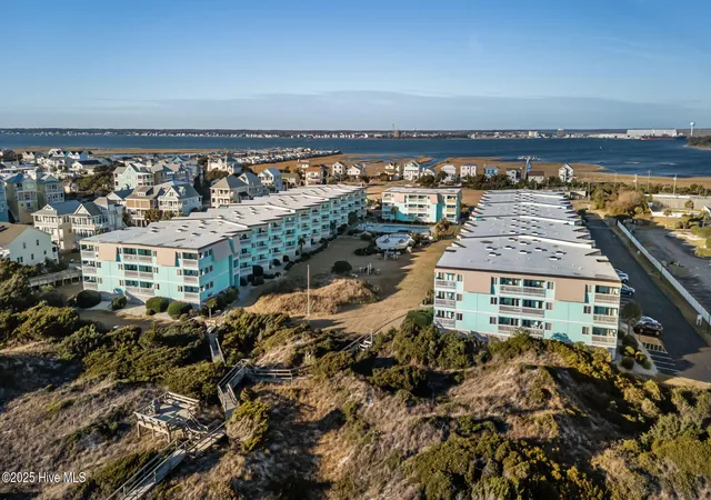 2nd image of 301 Commerce Wy Wy, Atlantic Beach, NC 28512