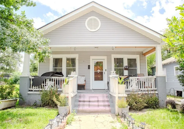 Homes for sale in Savannah, GA | 605 W 46th St, Savannah, GA 31405 | MLS# SA359053