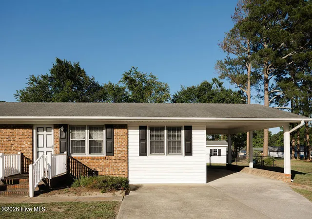 1st image of 1612 Fairground Rd, Dunn, NC 28334 | MLS# 100583207
