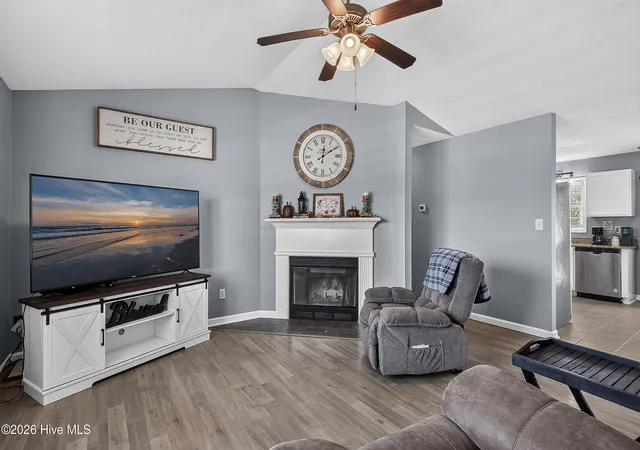 Photo 4 of Single family home for sale at 103 Gamble Way, Hubert, NC 28539 | MLS# 100595365 | Listing updated on 2026-09-13