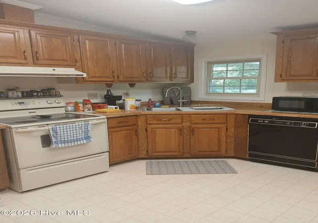 Photo 3 of Manufactured home for sale at 2875 Nc 55, New Bern, NC 28562 | MLS# 100600065 | Listing updated on 2026-09-17