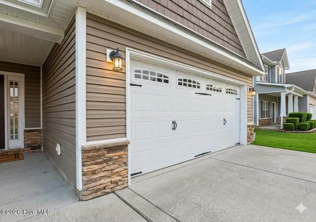 Photo 3 of Single family home for sale at 757 Radiant Dr, Jacksonville, NC 28546 | MLS# 100592735 | Listing updated on 2026-08-18