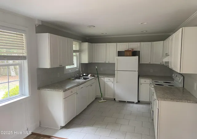 Photo 2 of Single family home for sale at 5308 Wrightsville Ave, Wilmington, NC 28403 | MLS# 100593087 | Listing updated on 2026-09-13