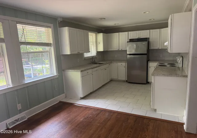 Photo 4 of Single family home for sale at 5308 Wrightsville Ave, Wilmington, NC 28403 | MLS# 100593087 | Listing updated on 2026-09-13