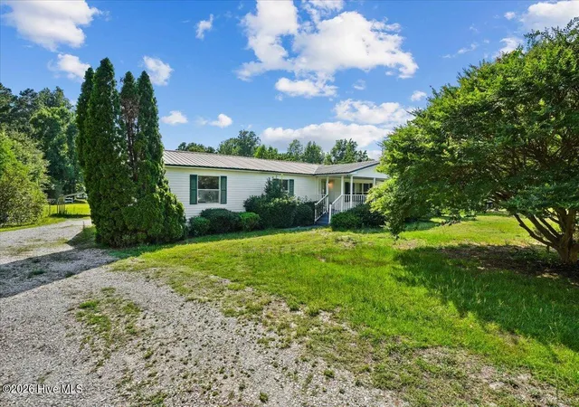 Photo 3 of Manufactured home for sale at 188 Little Bear Run, Snow Hill, NC 28580 | MLS# 100589188 | Listing updated on 2026-08-18