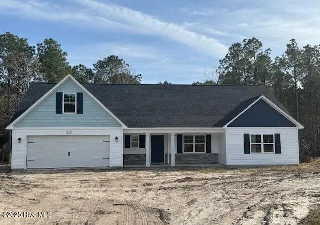 Photo 1 of Single family home for sale at 511 Large Oak Dr, Hubert, NC 28539 | MLS# 100589892 | Listing updated on 2026-09-11