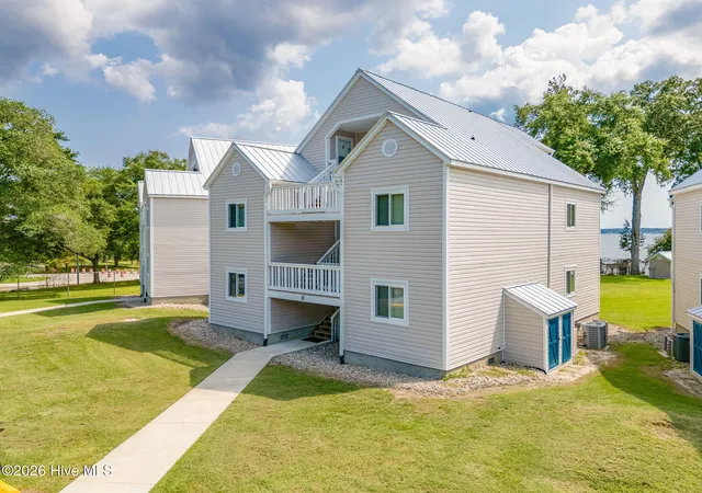 Photo 2 of Condo for sale at 89 Country Clb Dr #B1, Arapahoe, NC 28510 | MLS# 100597000 | Listing updated on 2026-08-18