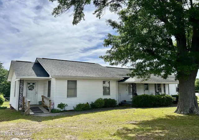 Homes for sale in Rockingham, NC | 170 Hannah Pickett Ave, Rockingham, NC 28379 | MLS# 100574850