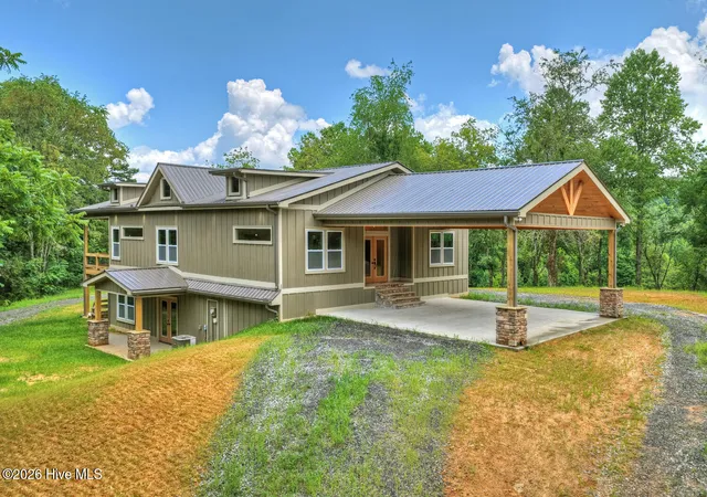 Photo 2 of Single family home for sale at 2125 Shady Grv Rd, Murphy, NC 28906 | MLS# 100591710 | Listing updated on 2026-08-18