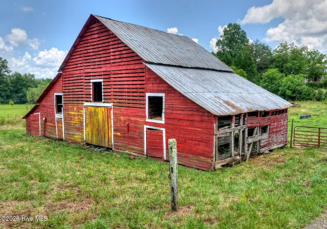 Photo 5 of Single family home for sale at 2125 Shady Grv Rd, Murphy, NC 28906 | MLS# 100591710 | Listing updated on 2026-08-18