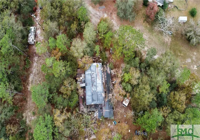 Photo 3 of Manufactured home for sale at 1947 Fort Argyle Rd, Bloomingdale, GA 31302 | MLS# SA327431 | Listing updated on 2026-10-09