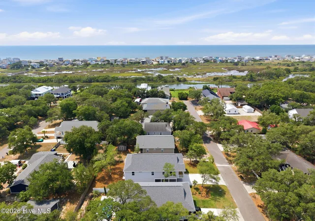 Photo 4 of Single family home for sale at 104 SE 6th Street, Oak Island, NC 28465 | MLS# 100581315 | Listing updated on 2026-08-18