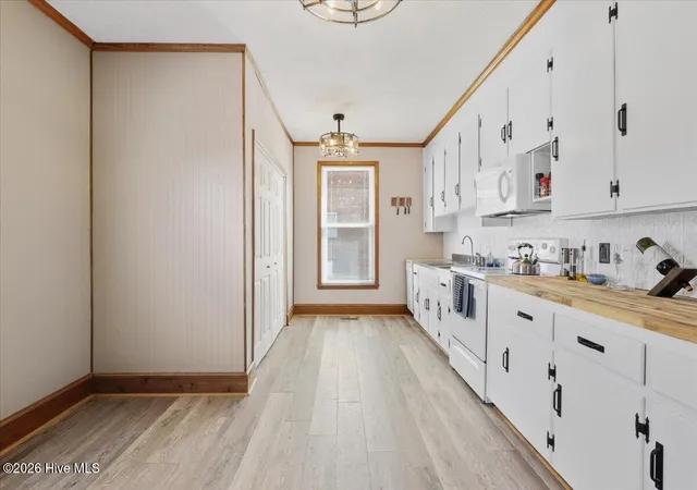 Photo 4 of Single family home for sale at 104 N Vance St, Fremont, NC 27830 | MLS# 100574903 | Listing updated on 2026-08-18