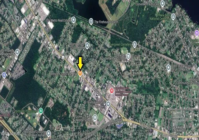Photo 2 of House for sale at 2405 Neuse Blvd, New Bern, NC 28562 | MLS# 100472235 | Listing updated on 2026-03-30
