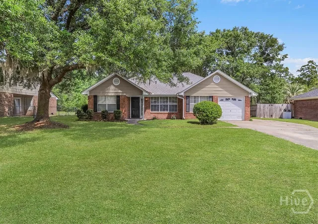 Homes for sale in Richmond Hill, GA | 831 Osprey Dr, Richmond Hill, GA 31324 | MLS# SA358616