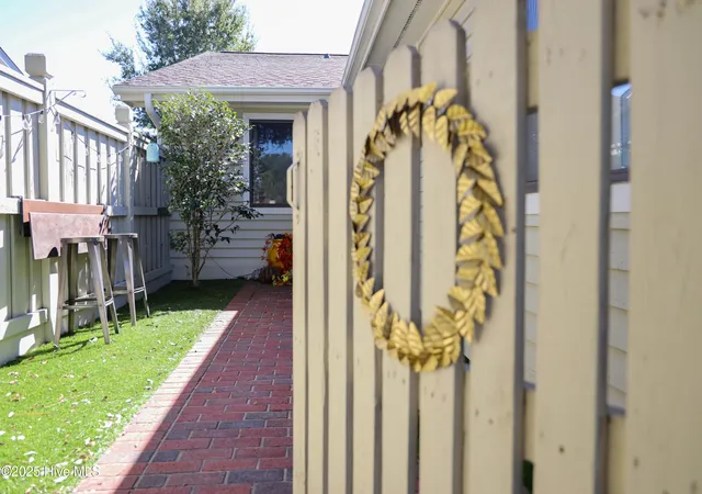 Photo 4 of Townhouse for sale at 5932 Chester St, Wilmington, NC 28405 | MLS# 100589203 | Listing updated on 2026-08-18