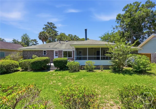 Photo 3 of Single family home for sale at 114 Sea Palm Rd, Savannah, GA 31410 | MLS# SA358645 | Listing updated on 2026-09-13