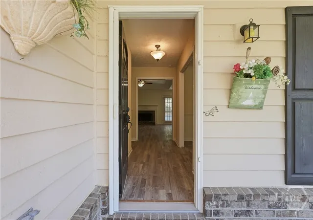 Photo 3 of Single family home for sale at 114 Sea Palm Rd, Savannah, GA 31410 | MLS# SA358645 | Listing updated on 2026-09-13