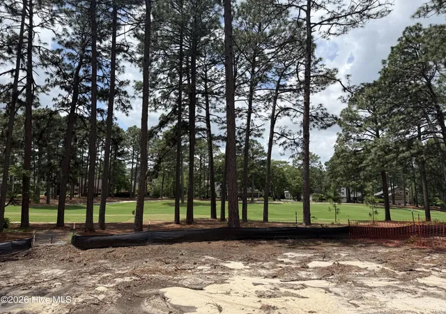 Photo 4 of Single family home for sale at 3 Greenock Ct, Pinehurst, NC 28374 | MLS# 100574891 | Listing updated on 2026-08-18