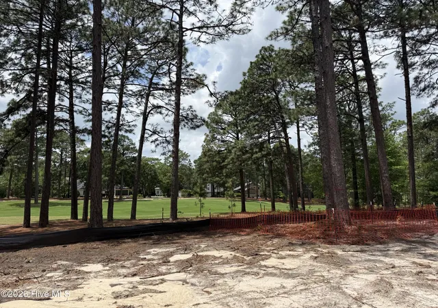 Photo 5 of Single family home for sale at 3 Greenock Ct, Pinehurst, NC 28374 | MLS# 100574891 | Listing updated on 2026-08-18