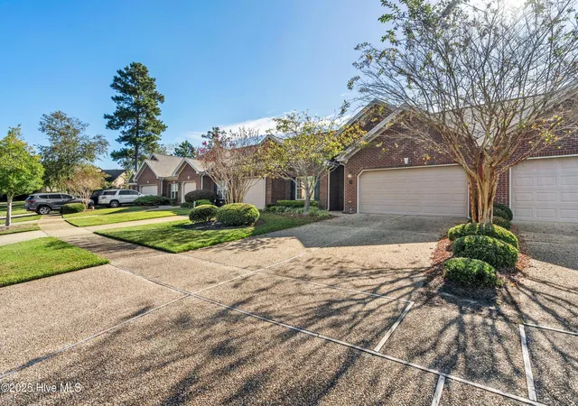 Photo 2 of Townhouse for sale at 1234 Birkdale Dr, Winnabow, NC 28479 | MLS# 100536985 | Listing updated on 2026-08-25
