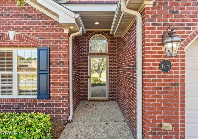 Photo 3 of Townhouse for sale at 1234 Birkdale Dr, Winnabow, NC 28479 | MLS# 100536985 | Listing updated on 2026-08-25
