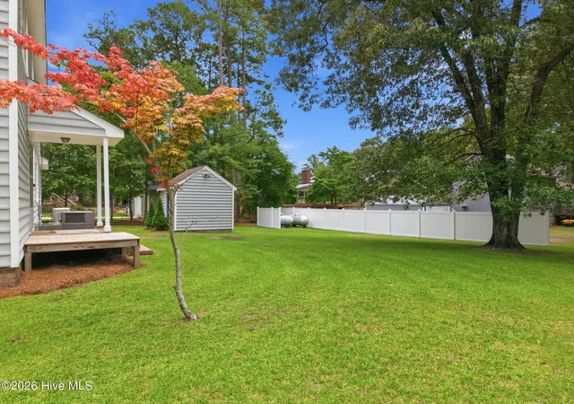 3rd image of 111 N Wedgewood Dr, Washington, NC 27889 | MLS# 100587356