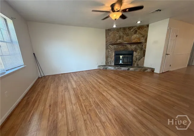 Photo 3 of Single family home for sale at 280 Whitetail Cir, Hinesville, GA 31313 | MLS# SA351874 | Listing updated on 2026-06-18