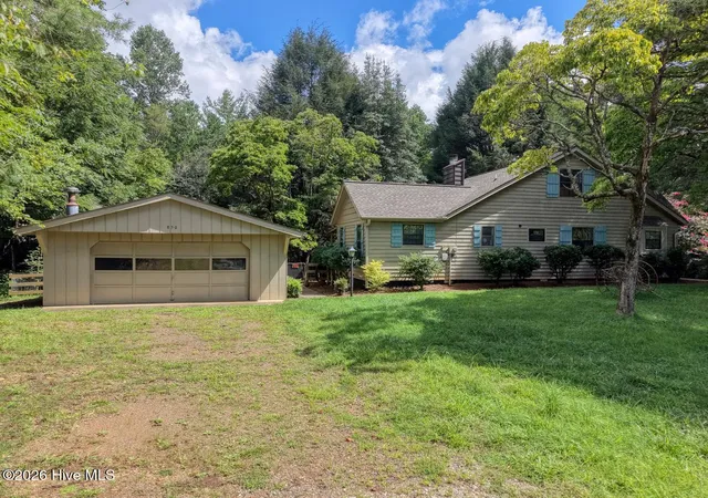 Photo 3 of Single family home for sale at 850 Ranger Rd, Murphy, NC 28906 | MLS# 100593935 | Listing updated on 2026-08-18