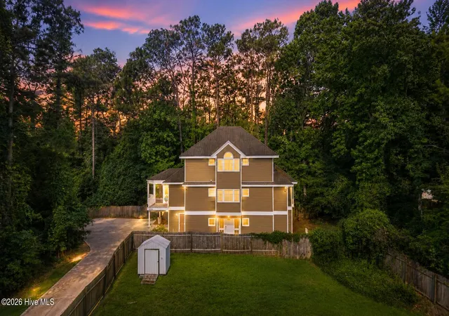 Photo 1 of Single family home for sale at 4806 Collegiate Dr, Wilmington, NC 28403 | MLS# 100582046 | Listing updated on 2026-08-18