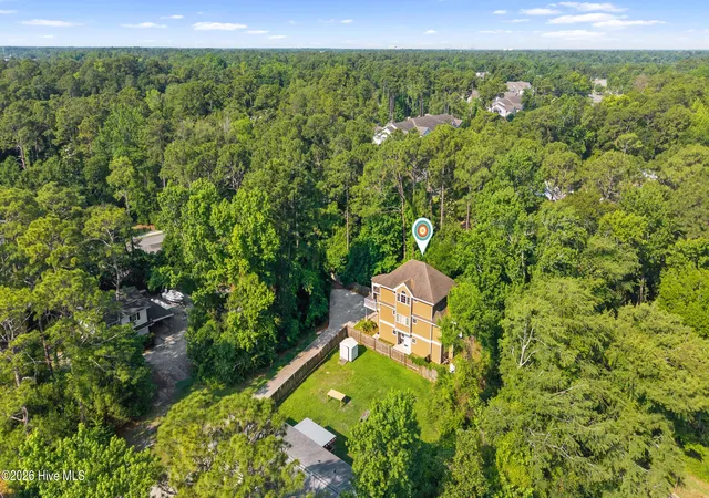 Photo 3 of Single family home for sale at 4806 Collegiate Dr, Wilmington, NC 28403 | MLS# 100582046 | Listing updated on 2026-08-18