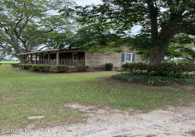 Homes for sale in Laurel Hill, NC | 14361 Mcfarland Rd, Laurel Hill, NC 28351 | MLS# 100584408