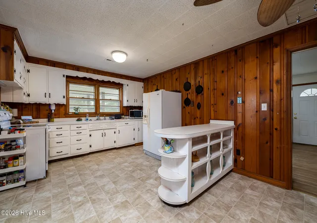 Photo 3 of Single family home for sale at 108 South St, Bayboro, NC 28515 | MLS# 100589490 | Listing updated on 2026-09-27