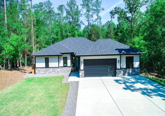 Homes for sale in Mc Cormick, SC | 217 Cove Point Lane Lane, Mc Cormick, SC 29835 | MLS# 98198665