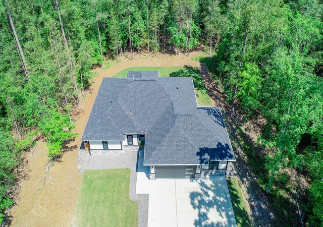 Homes for sale in Mc Cormick, SC | 217 Cove Point Lane Lane, Mc Cormick, SC 29835 | MLS# 98198665