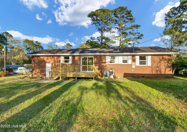 Homes for sale in Wilmington, NC | 1013 Glenlea Dr, Wilmington, NC 28405 | MLS# 100555284