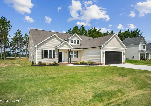 Photo 3 of Single family home for sale at 117 N Rabbit Run Dr, Smithfield, NC 27577 | MLS# 100562007 | Listing updated on 2026-09-20