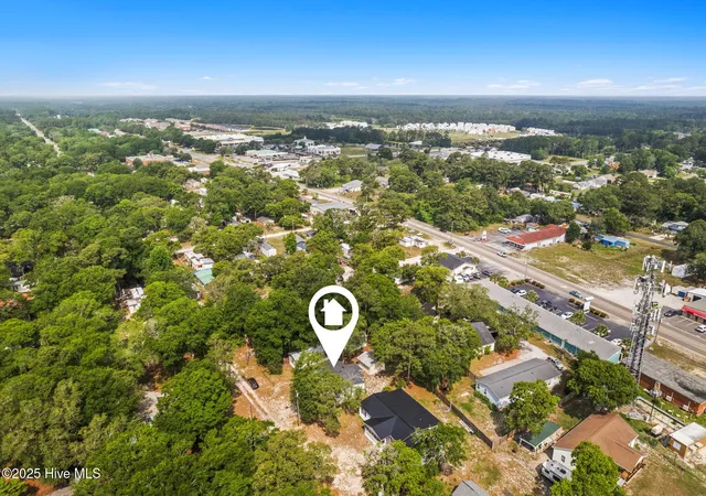 Photo 3 of Manufactured home for sale at 7203 Banner St Sw, Ocean Isle Beach, NC 28469 | MLS# 100569446 | Listing updated on 2026-08-18
