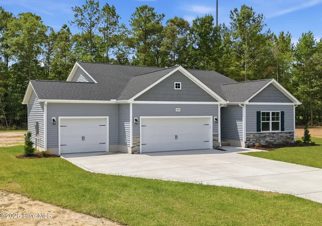Homes for sale in Grimesland, NC | 3003 Tucker Hill Dr, Grimesland, NC 27837 | MLS# 100562184