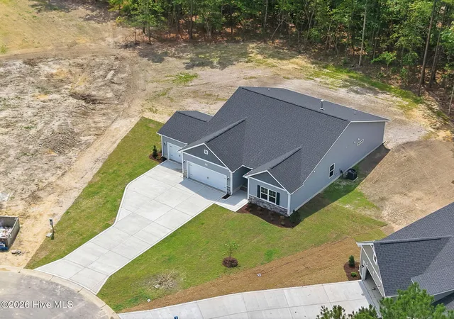 Homes for sale in Grimesland, NC | 3003 Tucker Hill Dr, Grimesland, NC 27837 | MLS# 100562184